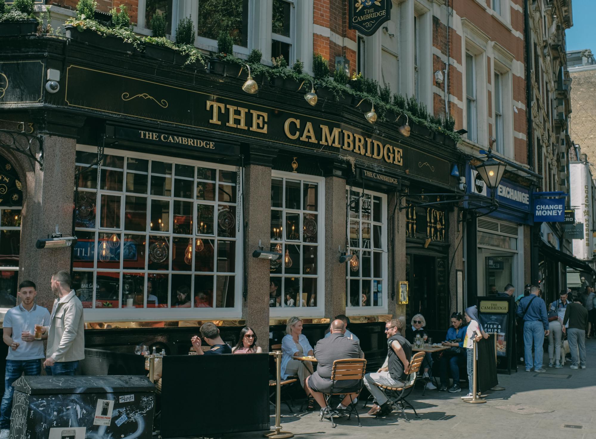 The 80/20 Report: What 884 UK Pub Audits Reveal About Digital Health Across 23 Brewery Estates